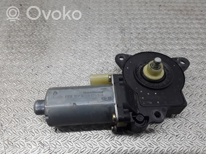 Ford Fusion Motorino alzacristalli della portiera anteriore 0130821939