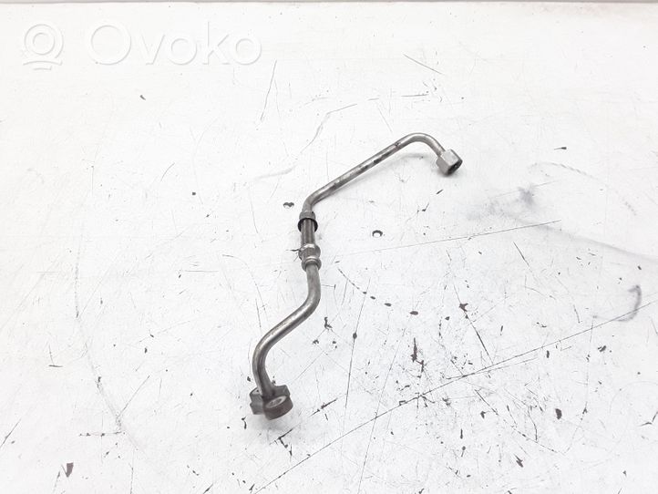 Volvo S70  V70  V70 XC Tubo flessibile mandata olio del turbocompressore turbo 