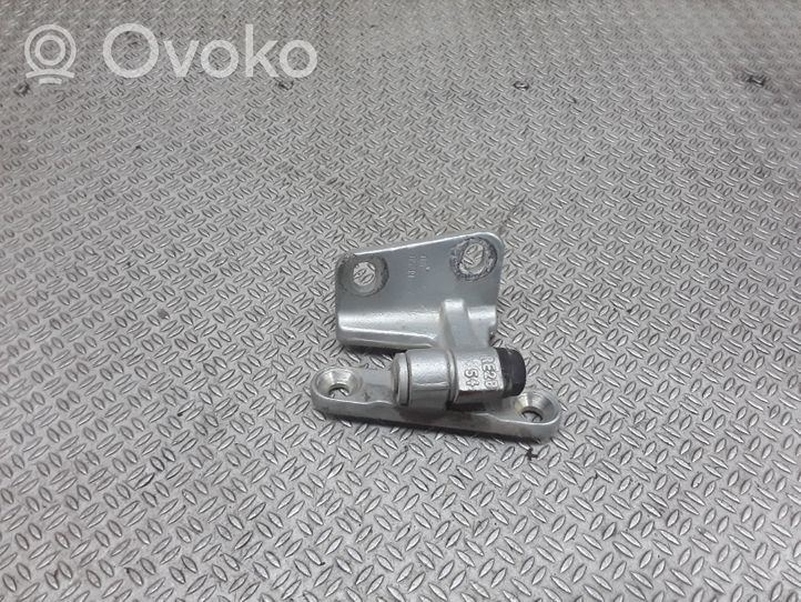 Mercedes-Benz A W169 Rear door upper hinge 