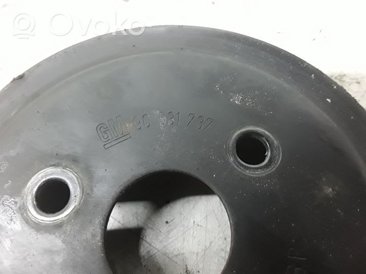 Opel Corsa C Vesipumpun vauhtipyörä 90531737