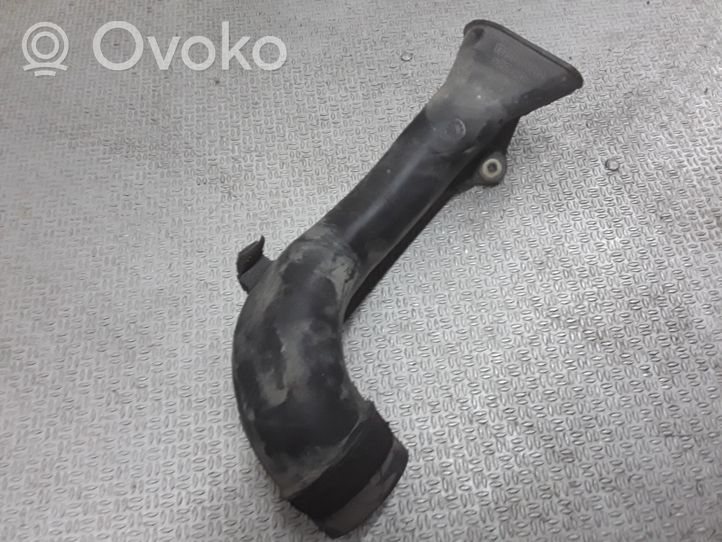 Toyota Corolla E120 E130 Oro paėmimo kanalo detalė (-ės) 177510N010