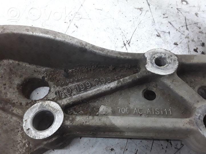 Seat Altea Łapa / Mocowanie silnika 1K0199295F