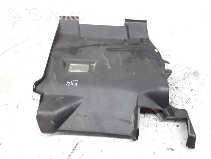 BMW 5 E34 Panelės apdailos skydas (apatinis) 8102499