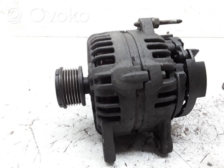 Renault Clio III Generatore/alternatore 0124425037