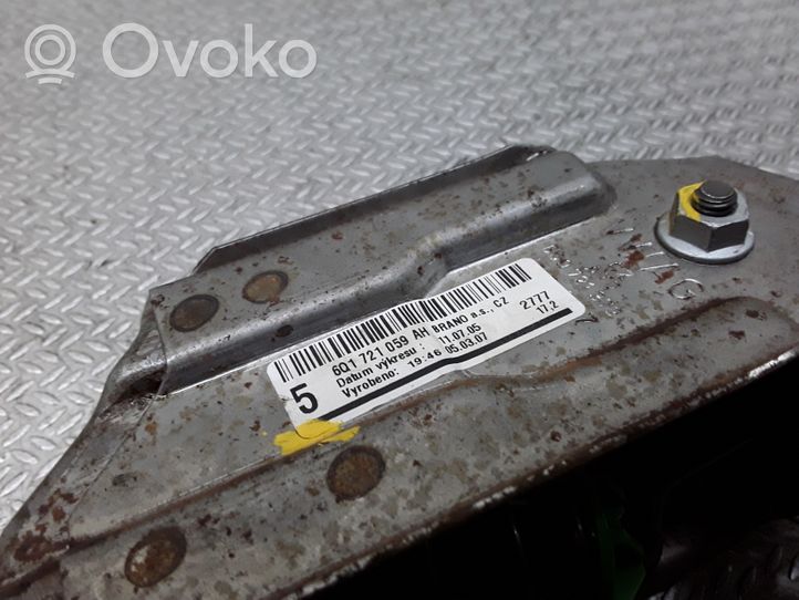 Volkswagen Polo IV 9N3 Clutch pedal 6Q1721059AH