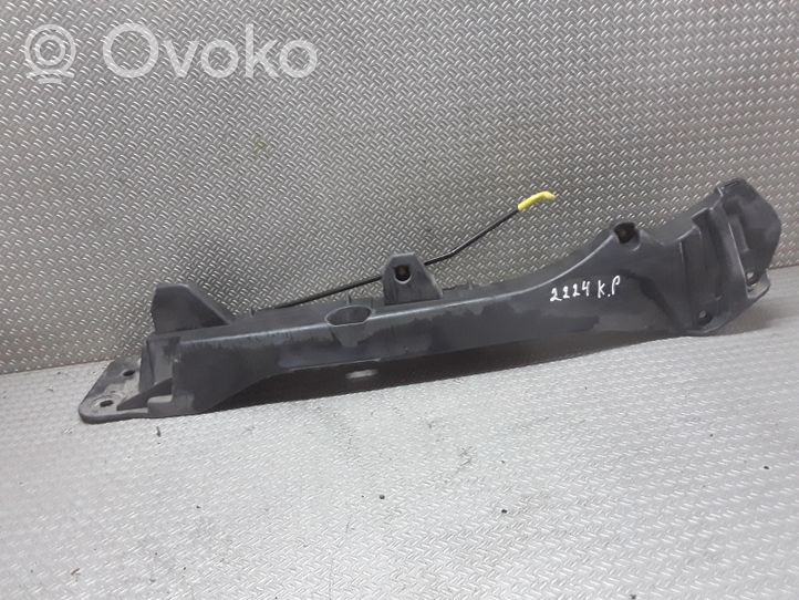 Renault Clio III Support de montage d'aile 8200314930