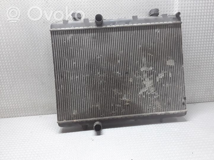 Renault Clio III Radiateur de refroidissement 