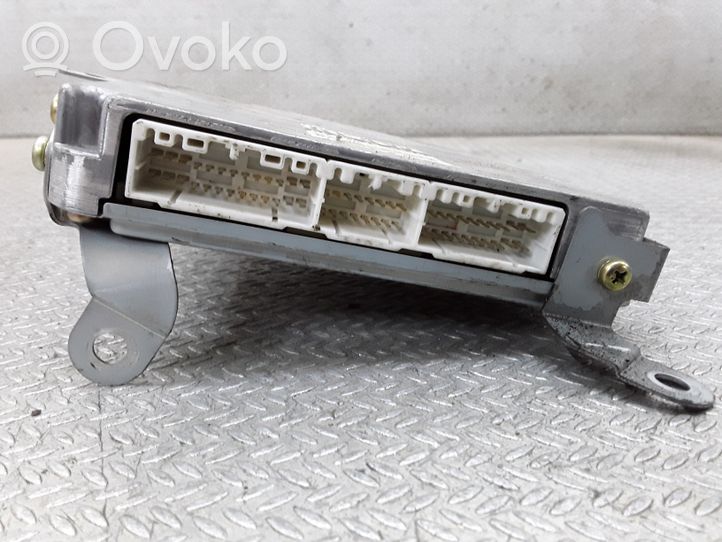 Mazda Premacy Sterownik / Moduł ECU RF4W18881C