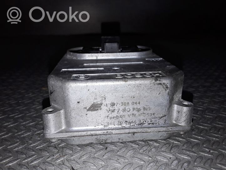 Volkswagen Sharan Window wiper relay 7M0906015