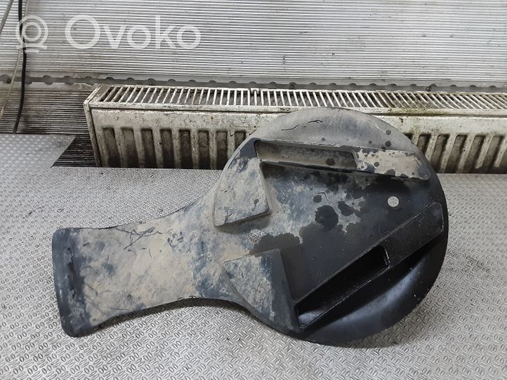 Renault Modus Uchwyt / Mocowanie koła zapasowego 8200367262A