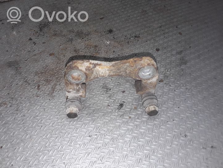 Volkswagen Golf V Supporto della pinza del freno posteriore 