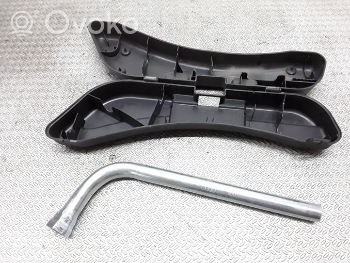 Audi A4 S4 B6 8E 8H Chiave per dadi della ruota 8N0012219