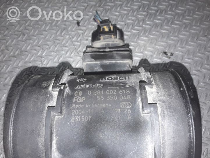 Opel Astra H Przepływomierz masowy powietrza MAF 0281002618