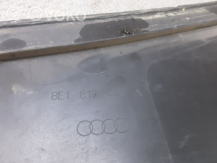 Audi A4 S4 B7 8E 8H Rivestimento del tergicristallo 8E1819447A