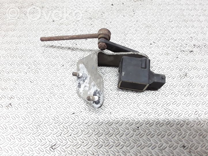 Mercedes-Benz E W211 Sensore di livello faro/fanale A0105427717