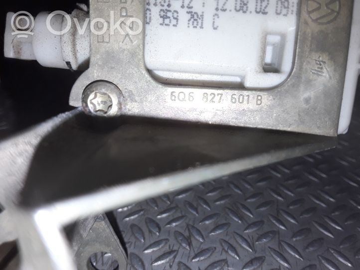 Volkswagen Polo Centrinio užrakto varikliukas 6Q6827601B