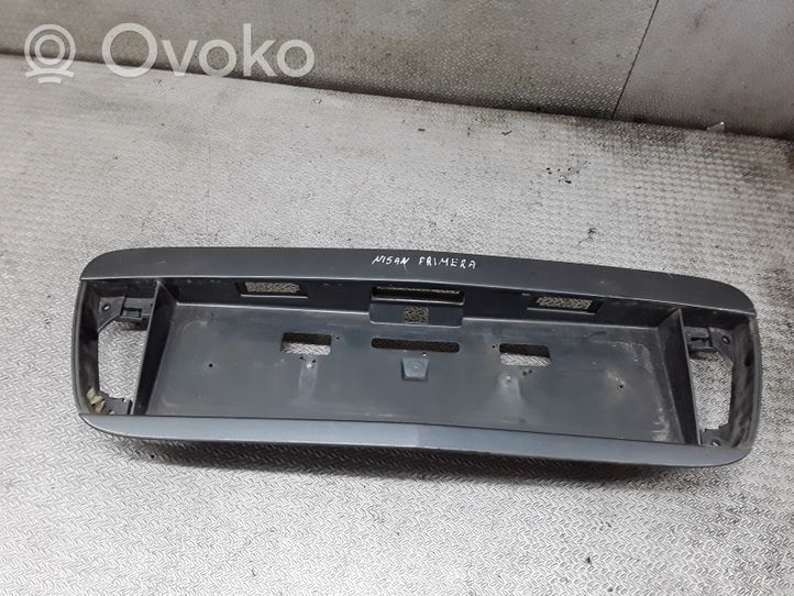 Nissan Primera Garniture de hayon 90810AU400