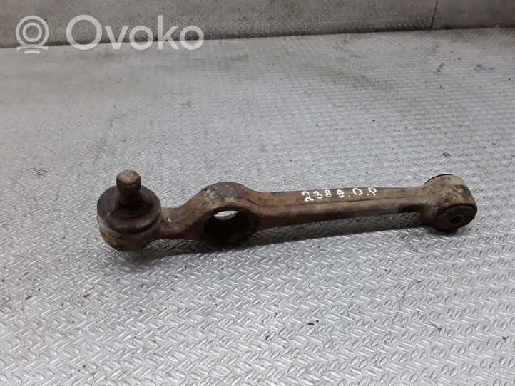 Daihatsu Move L900 Triangle bras de suspension inférieur avant 