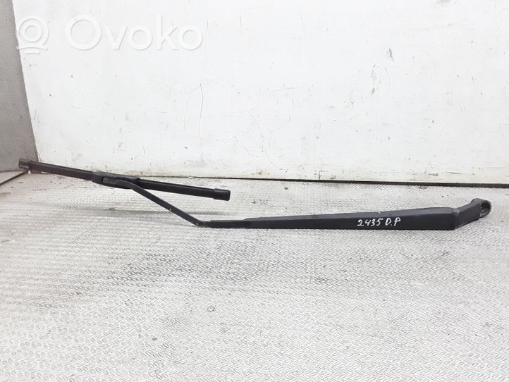 Toyota Corolla Verso E121 Priekinio stiklo valytuvas 