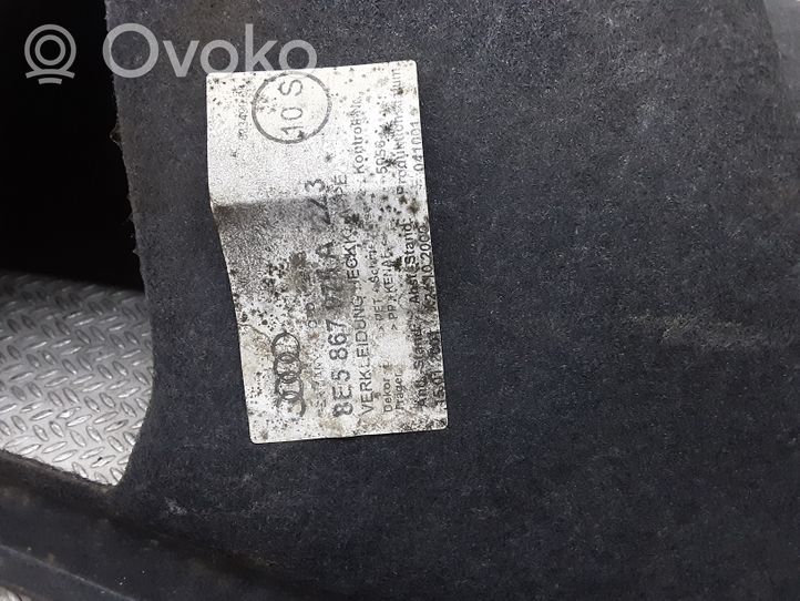 Audi A4 S4 B6 8E 8H Takaluukun alaosan verhoilu 8E5867975A