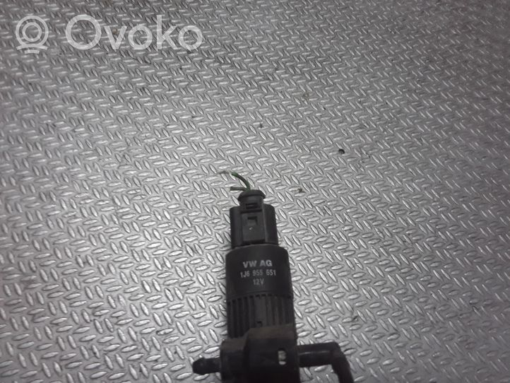 Volkswagen Lupo Tuulilasi tuulilasinpesimen pumppu 1J6955651