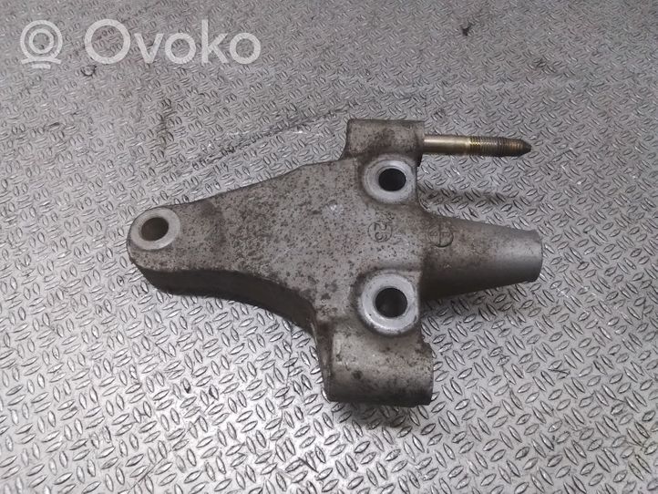 Nissan Maxima Gearbox mounting bracket 