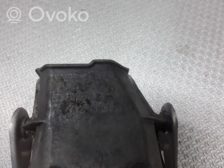 Audi A2 Lewarek zmiany biegów / górny 8Z0711246A