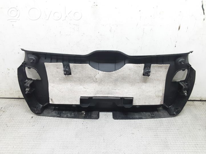 Audi A3 S3 A3 Sportback 8P Pagrindinis apdailos skydas 8P4867979B