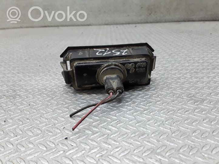 Hyundai Terracan Lampa oświetlenia tylnej tablicy rejestracyjnej 92501290