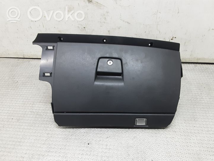 Volvo S40 Kit de boîte à gants 8626141