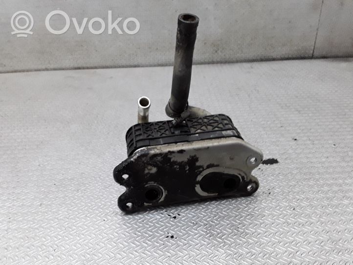 Volvo V70 Oil filter mounting bracket 8677973