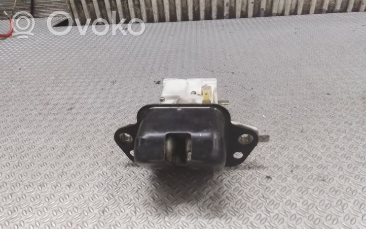 Subaru Legacy Serrure de loquet coffre 