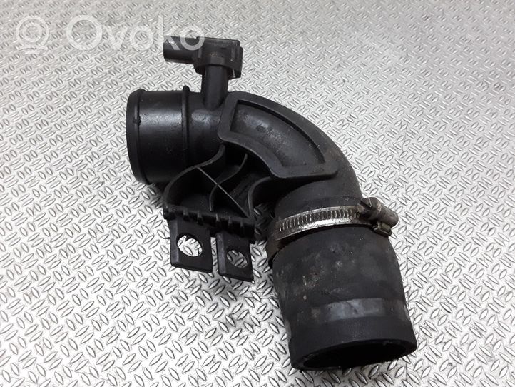 Mercedes-Benz ML W163 Tube d'admission de tuyau de refroidisseur intermédiaire A1635011124