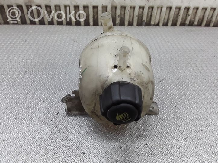 Dacia Logan I Coolant expansion tank/reservoir 8200686355