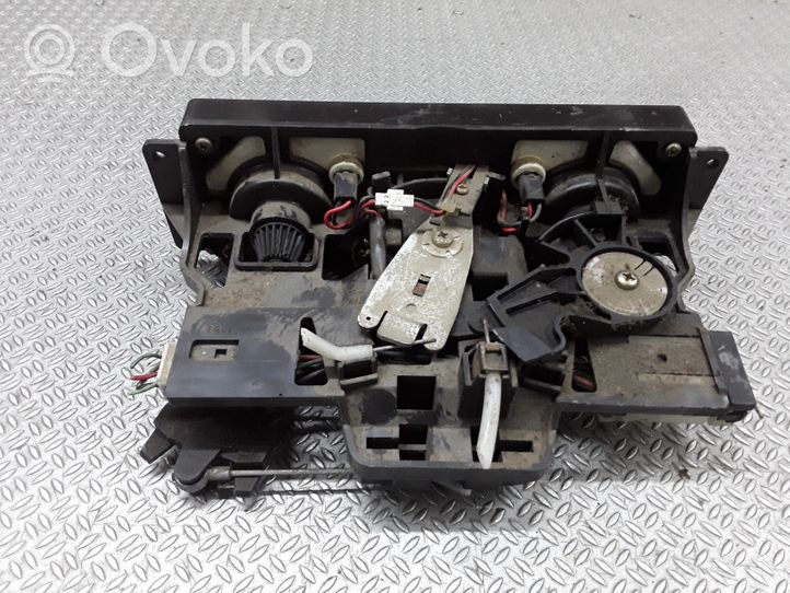 Opel Monterey Climate control unit 5261802326