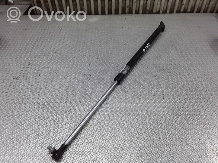 Nissan Prairie Tailgate/trunk strut/damper 