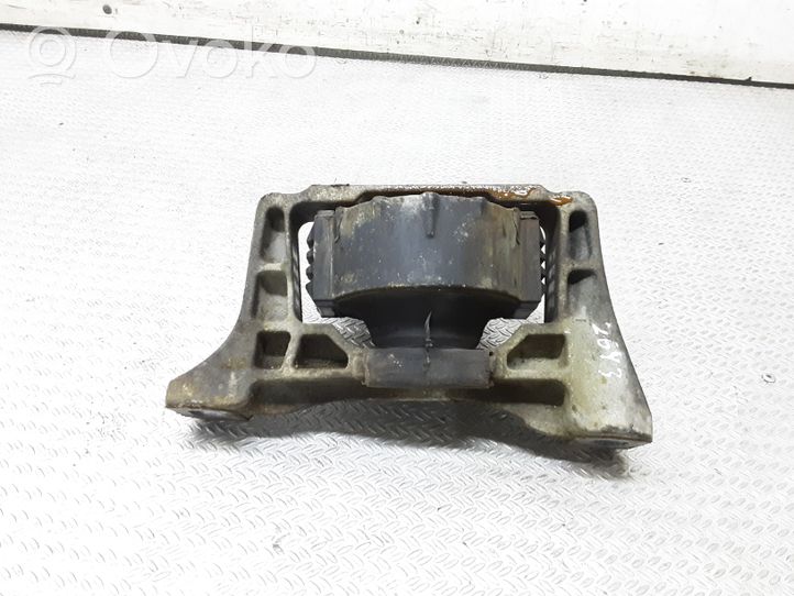 Ford C-MAX I Engine mount bracket 