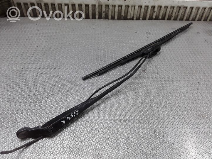 Mercedes-Benz Vito Viano W638 Windshield/front glass wiper blade A6388202344