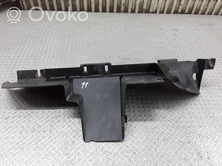 Volkswagen Touareg I Déflecteur d'air de radiateur de refroidissement 7L6121333D