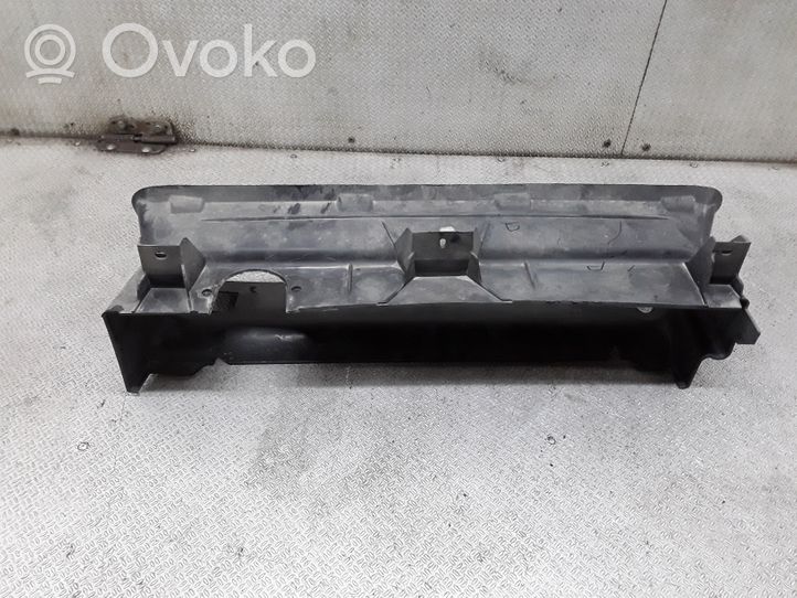 Volvo V50 Oro paėmimo kanalo detalė (-ės) MGB08678313