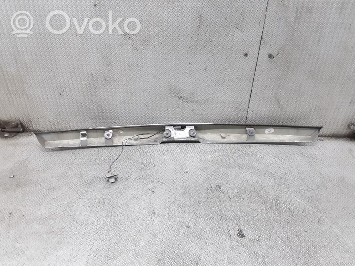 Opel Astra H Poszycie / Tapicerka tylnej klapy bagażnika 461088395