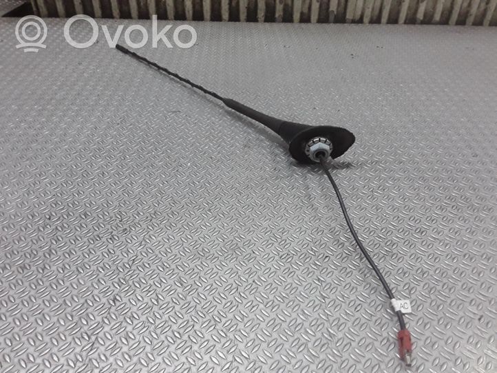 Opel Zafira B Antena radiowa 