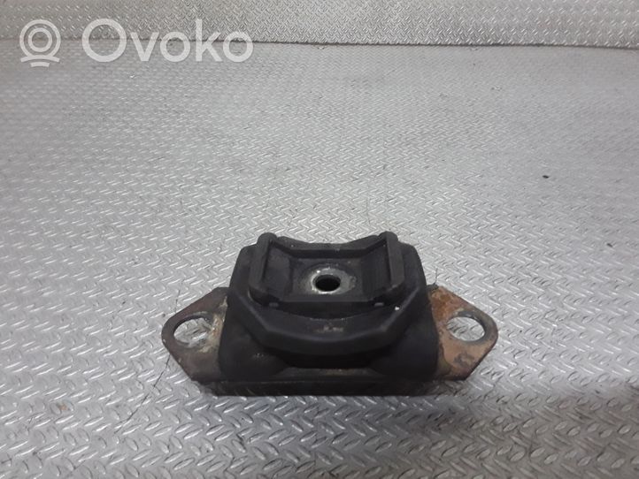 Renault Modus Pagalvė pavarų dėžės 8200358147