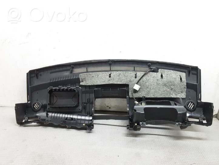 Toyota Avensis T250 Tableau de bord 5531105070