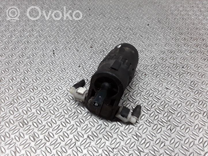 Volkswagen Golf Plus Pompa lavavetri parabrezza/vetro frontale 1K6955651