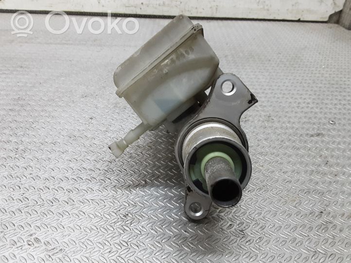 Mitsubishi Colt Główny cylinder hamulca 32067272D