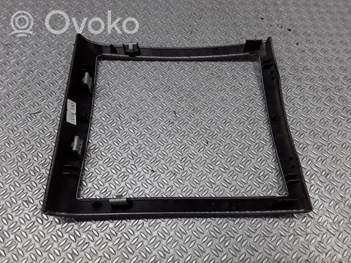 Volkswagen Touareg I Kita centrinė konsolės (tunelio) detalė 7L6863337D