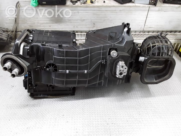 Volkswagen Touareg I Scatola climatizzatore riscaldamento abitacolo assemblata 7L0820005CJ