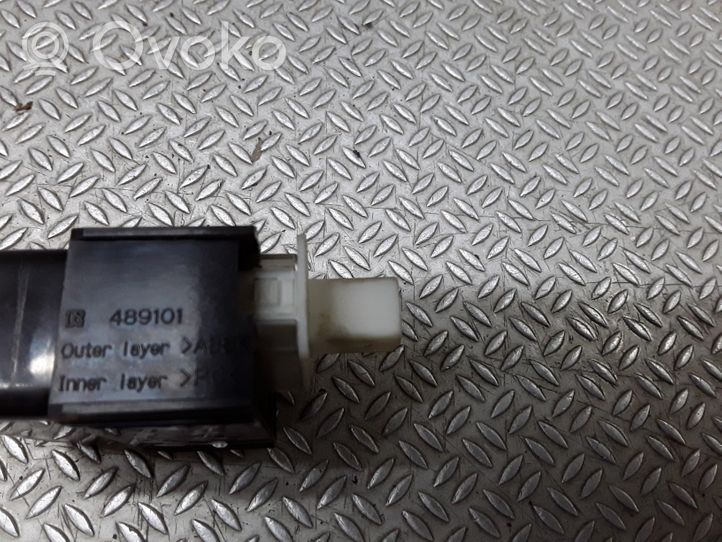 Toyota Corolla Verso E121 Alarm switch 489101