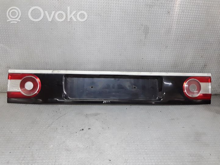 Volkswagen Sharan Listwa światła tylnego/osłona tablicy rejestracyjnej 964981